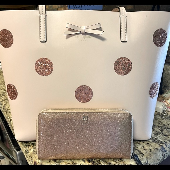 Kate Spade pink glitter dot tote with matching pink glitter wallet. - Picture 1 of 3